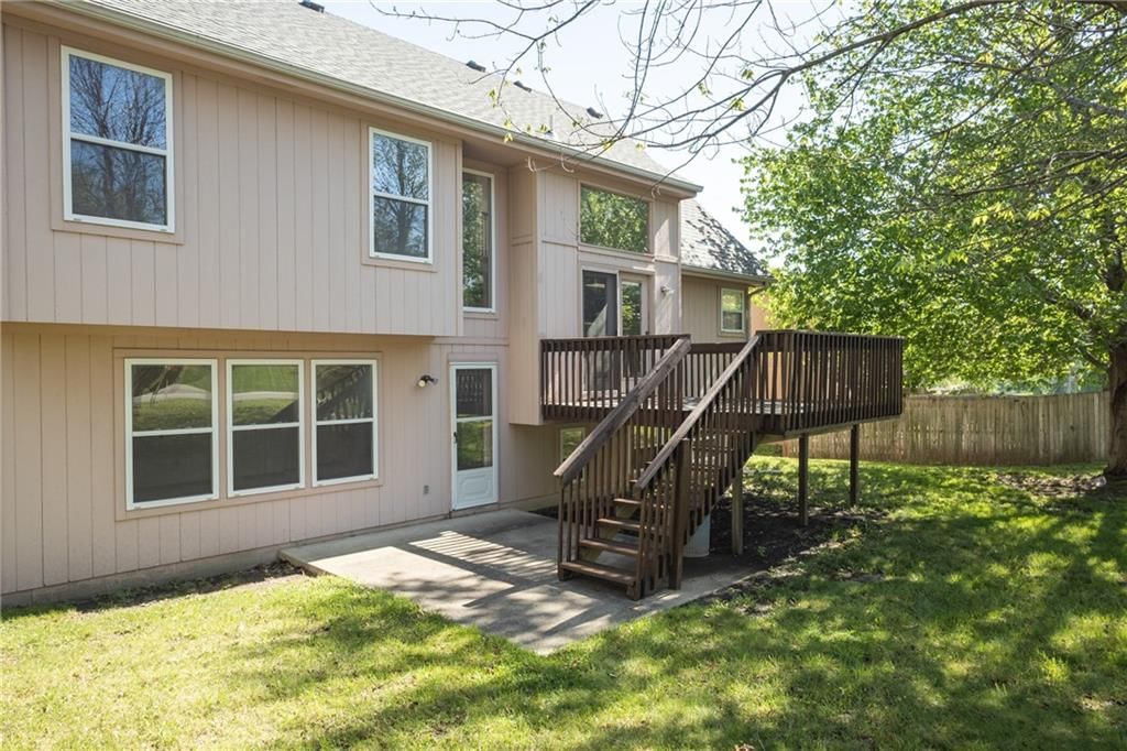 104 NE Stonebridge Court — photo 43