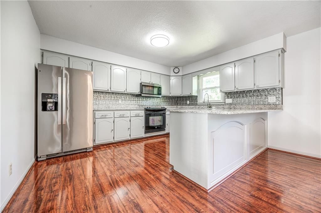 1215 Patterson Street — photo 13