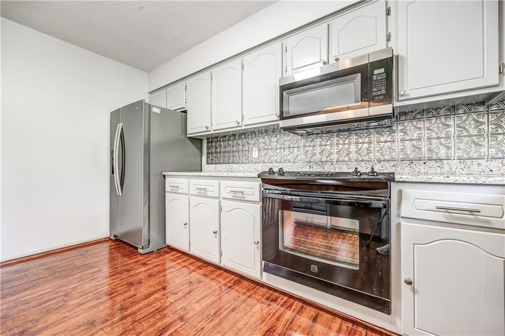 1215 Patterson Street — photo 16