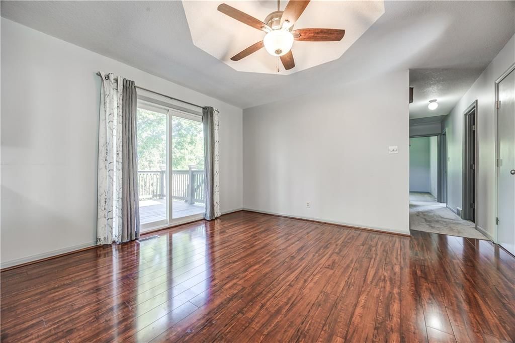 1215 Patterson Street — photo 17