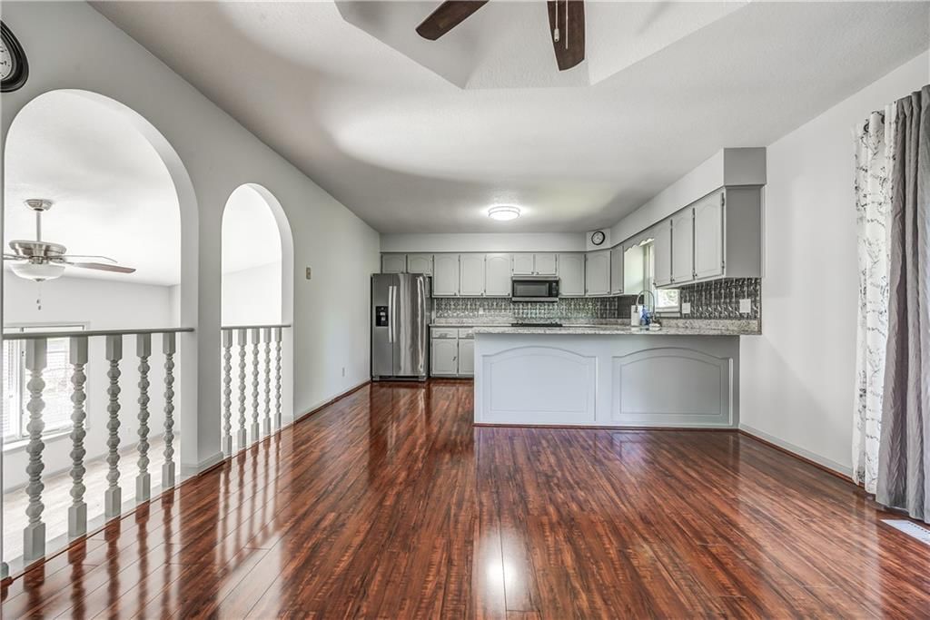 1215 Patterson Street — photo 26