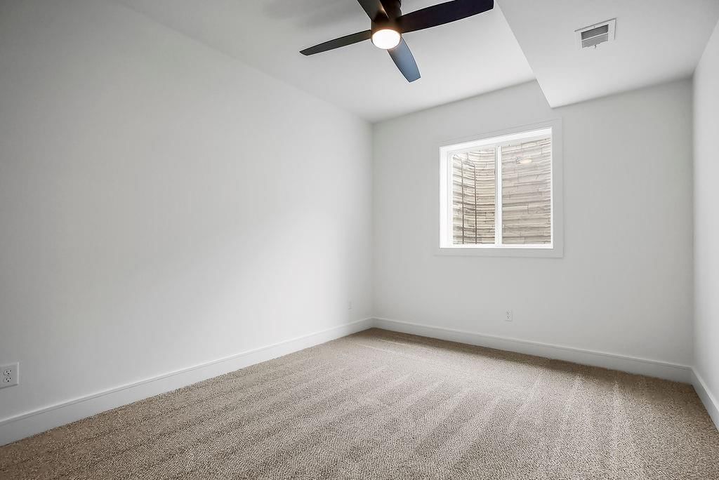 8016 SE Hoot Owl Street — photo 31