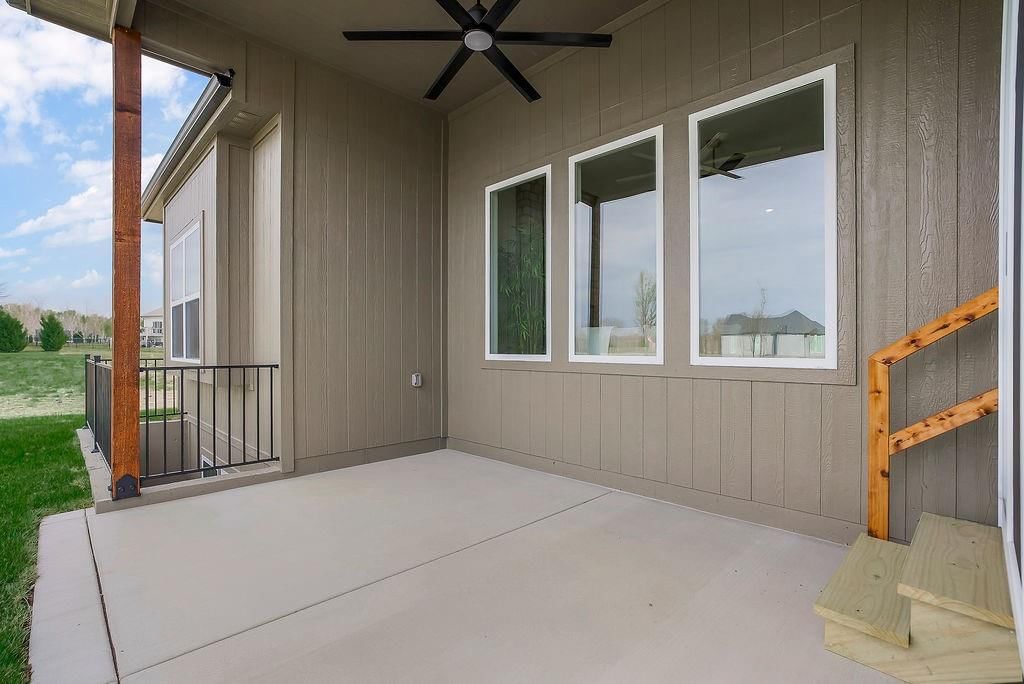 8016 SE Hoot Owl Street — photo 32