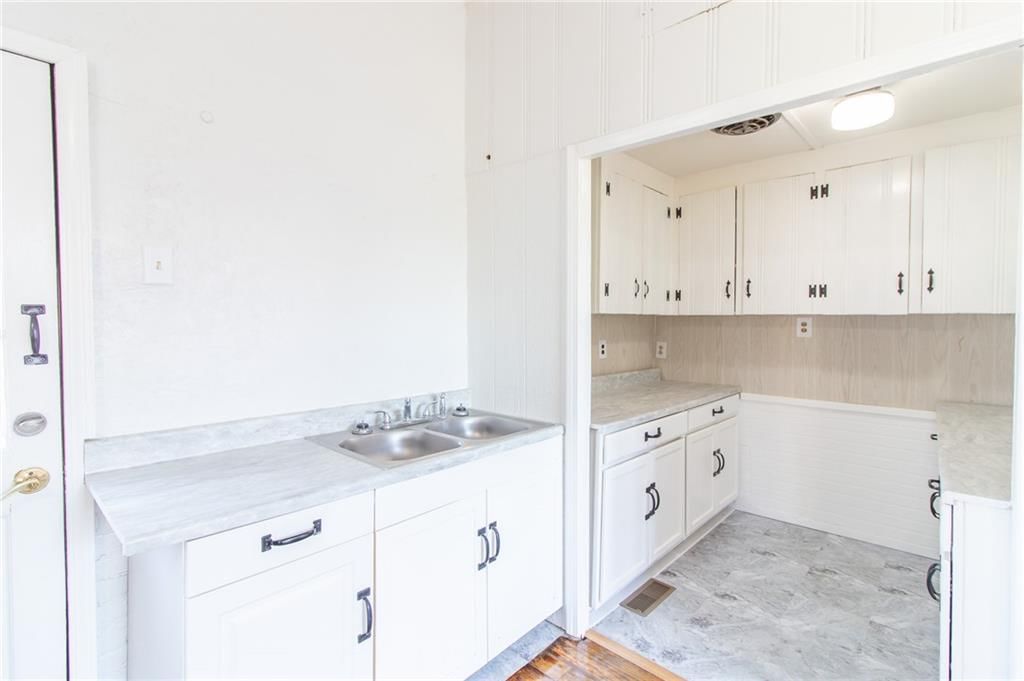 1400 S Market Street — photo 15