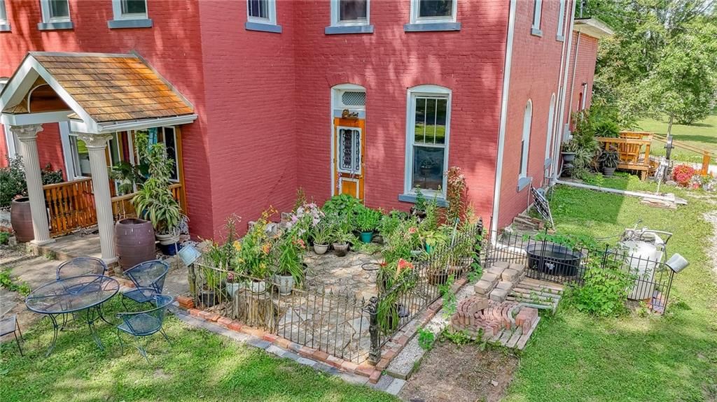 1400 S Market Street — photo 44