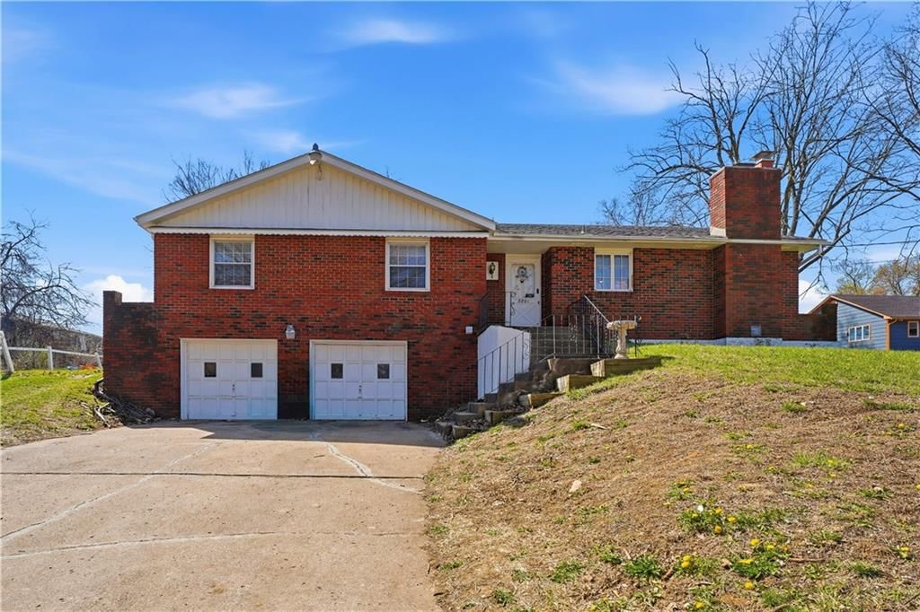 8801 Orchard Street — photo 2