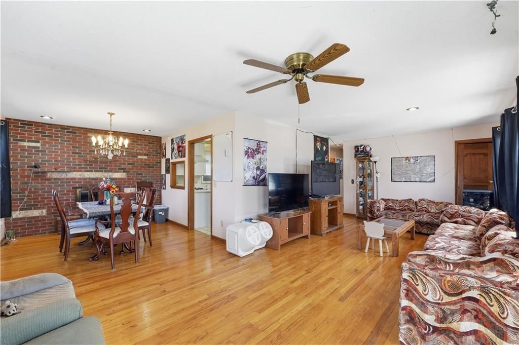 8801 Orchard Street — photo 3