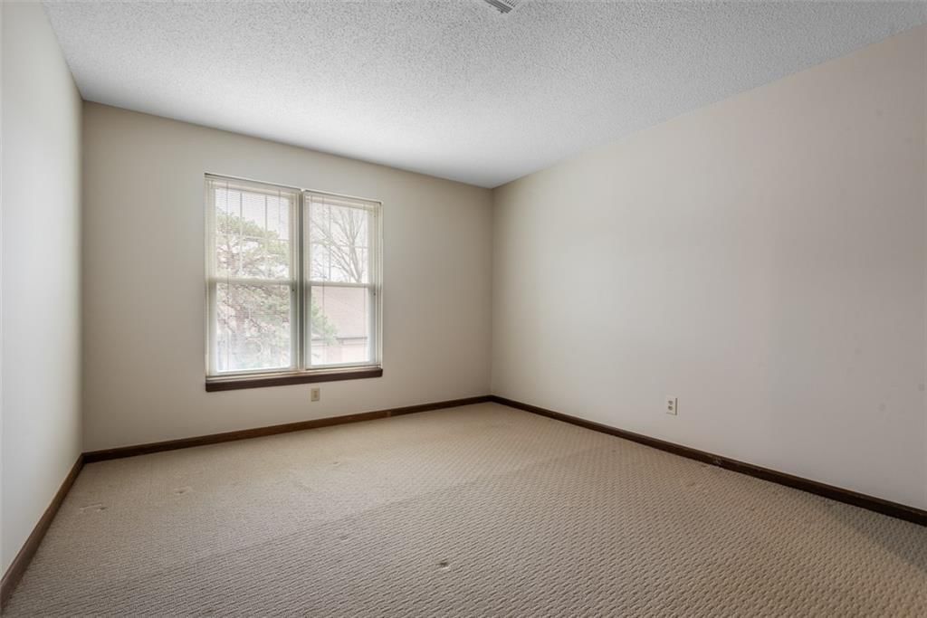 10128 W 86th Terrace — photo 15
