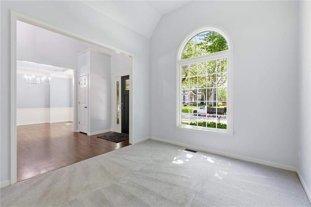 15716 W 138th Terrace — photo 6
