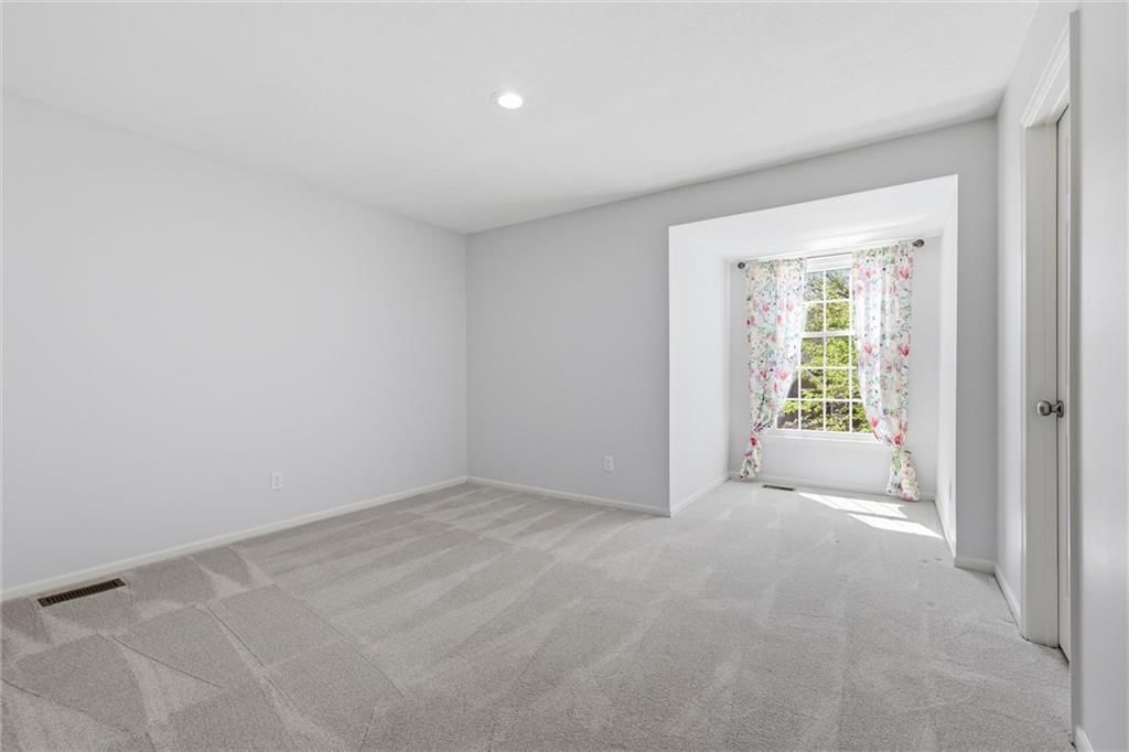 15716 W 138th Terrace — photo 37