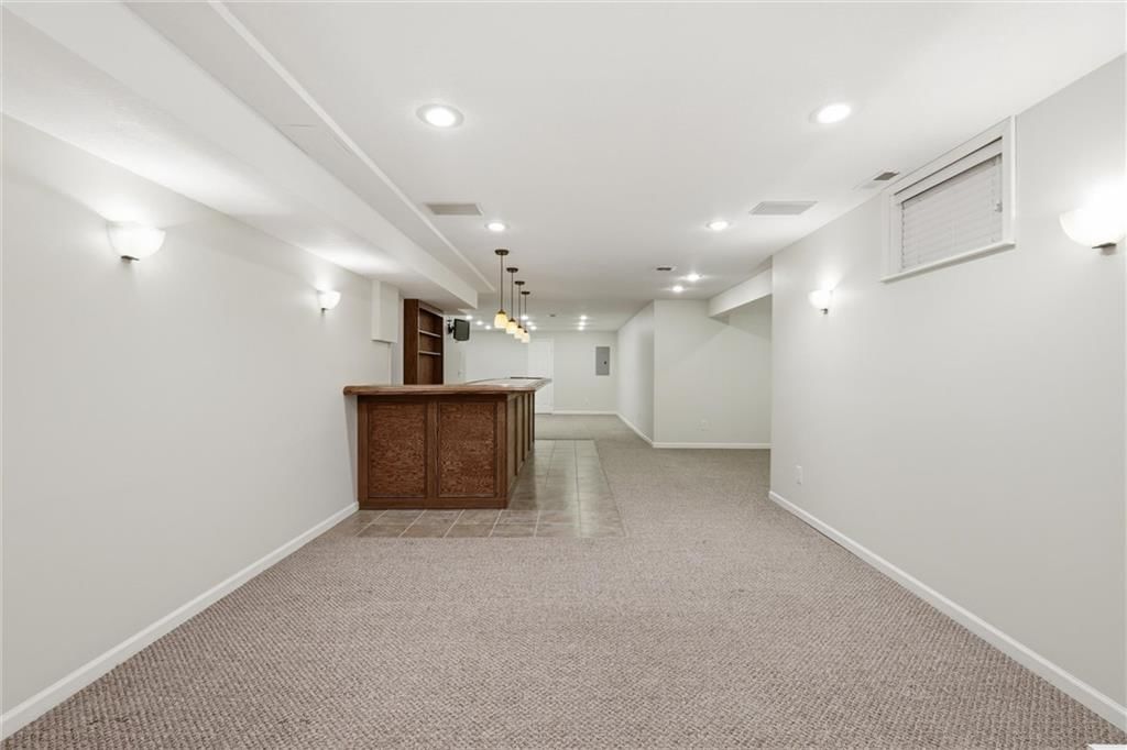 15716 W 138th Terrace — photo 39