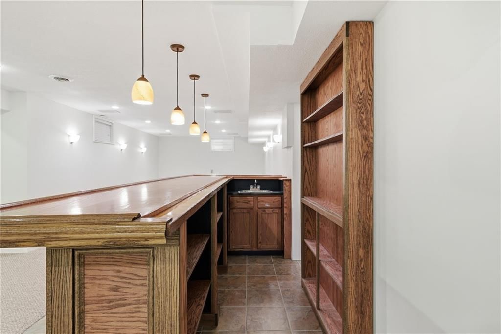 15716 W 138th Terrace — photo 41
