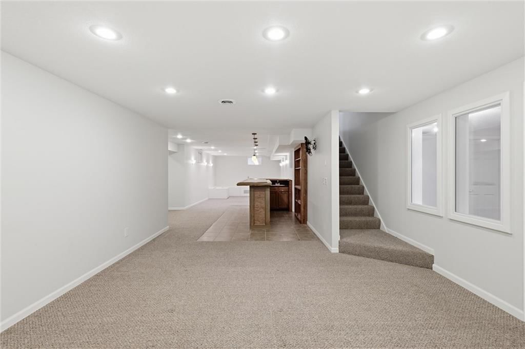 15716 W 138th Terrace — photo 42