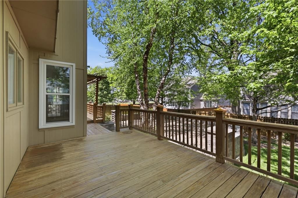 15716 W 138th Terrace — photo 44