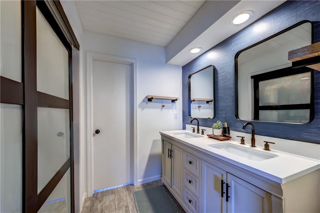 6527 Halsey Street — photo 9