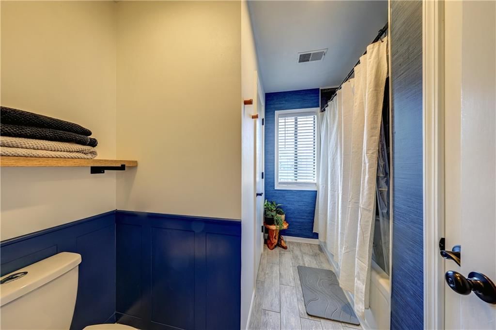 6527 Halsey Street — photo 13