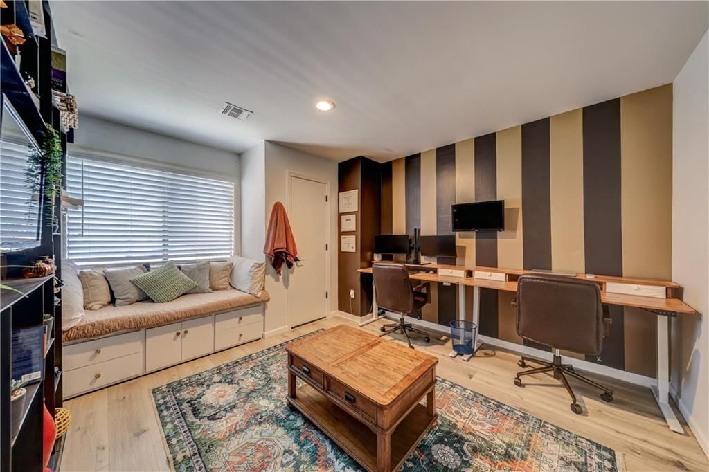 6527 Halsey Street — photo 14