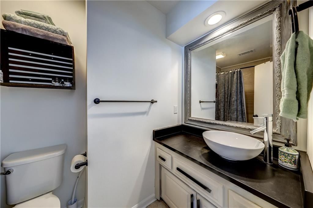 6527 Halsey Street — photo 18