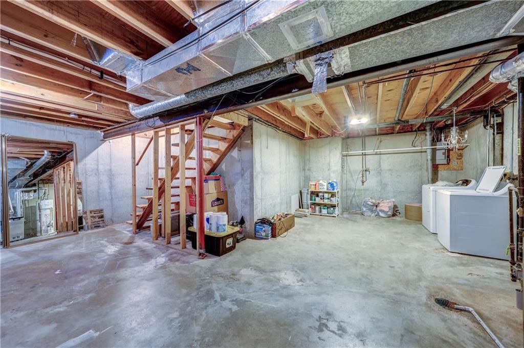 6527 Halsey Street — photo 22