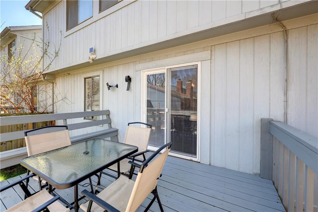 6527 Halsey Street — photo 23