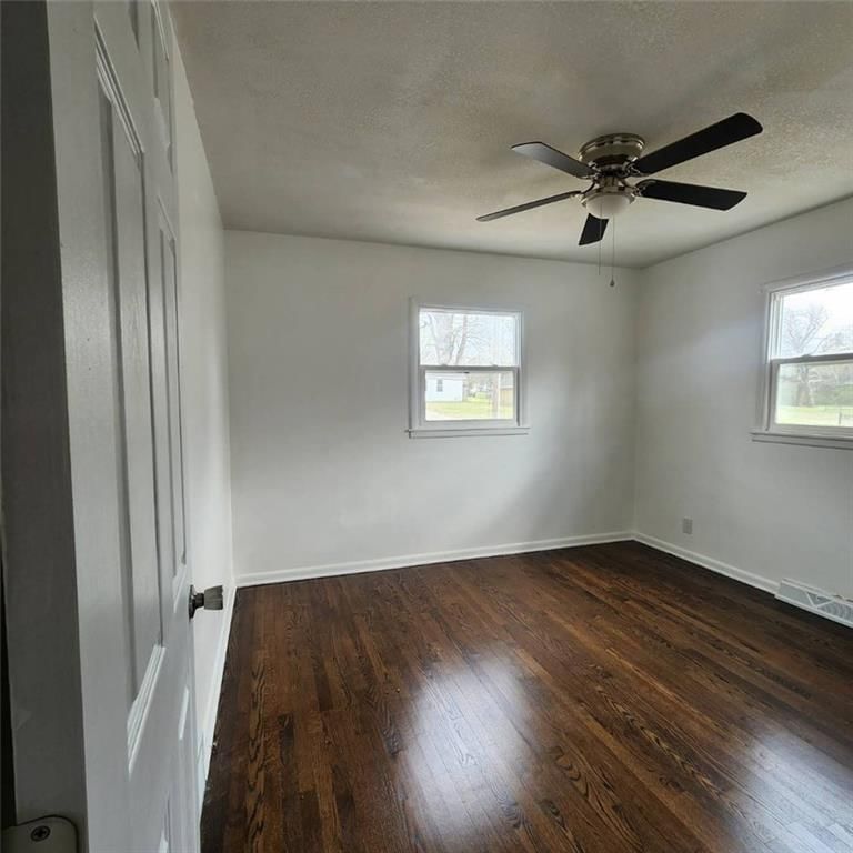 2524 Race Avenue — photo 8