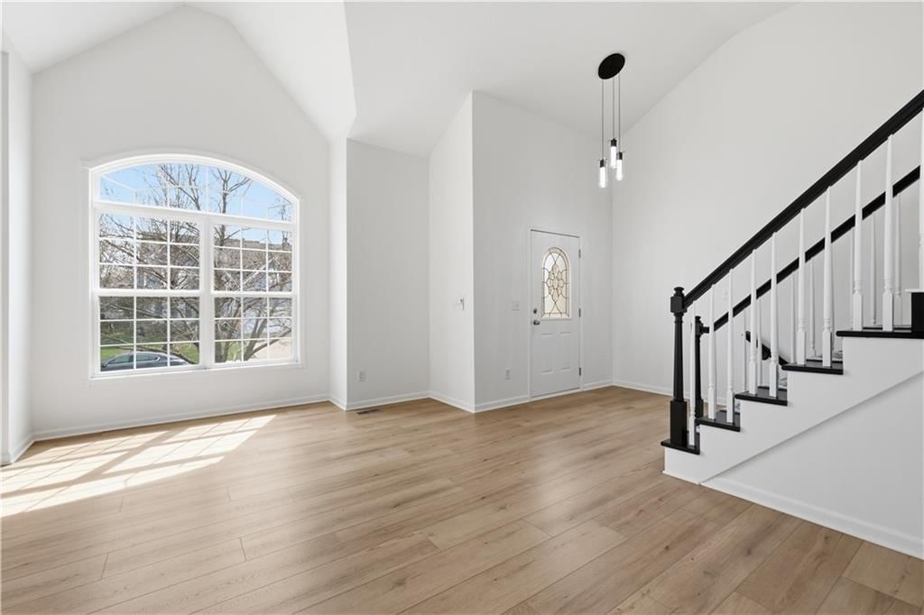 640 N Walnut Street — photo 7