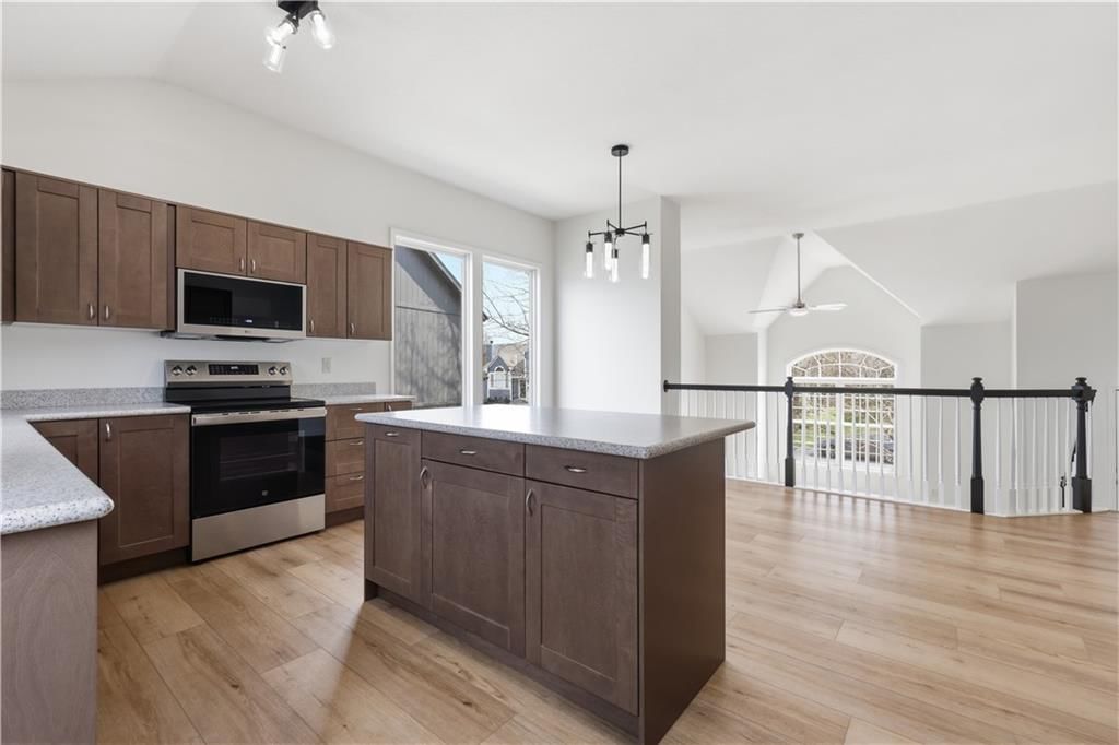 640 N Walnut Street — photo 11