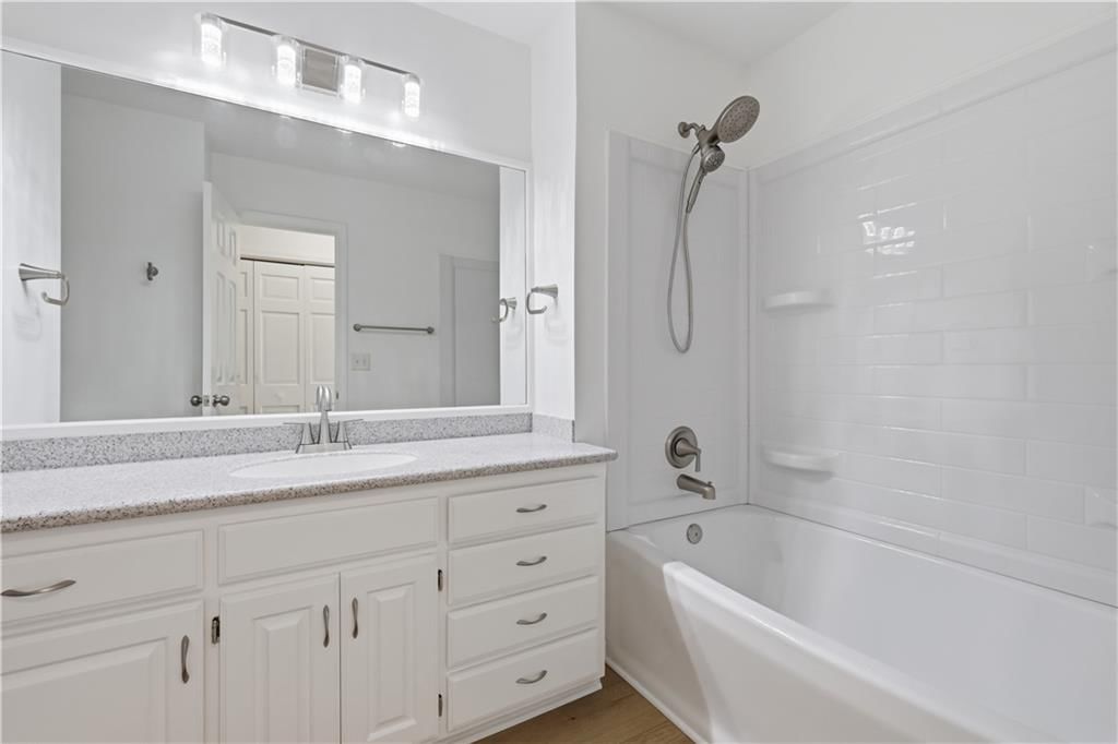 640 N Walnut Street — photo 13