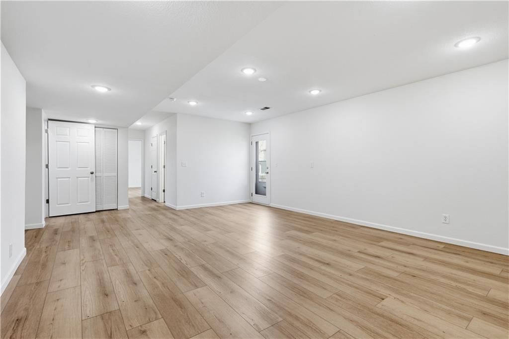 640 N Walnut Street — photo 25