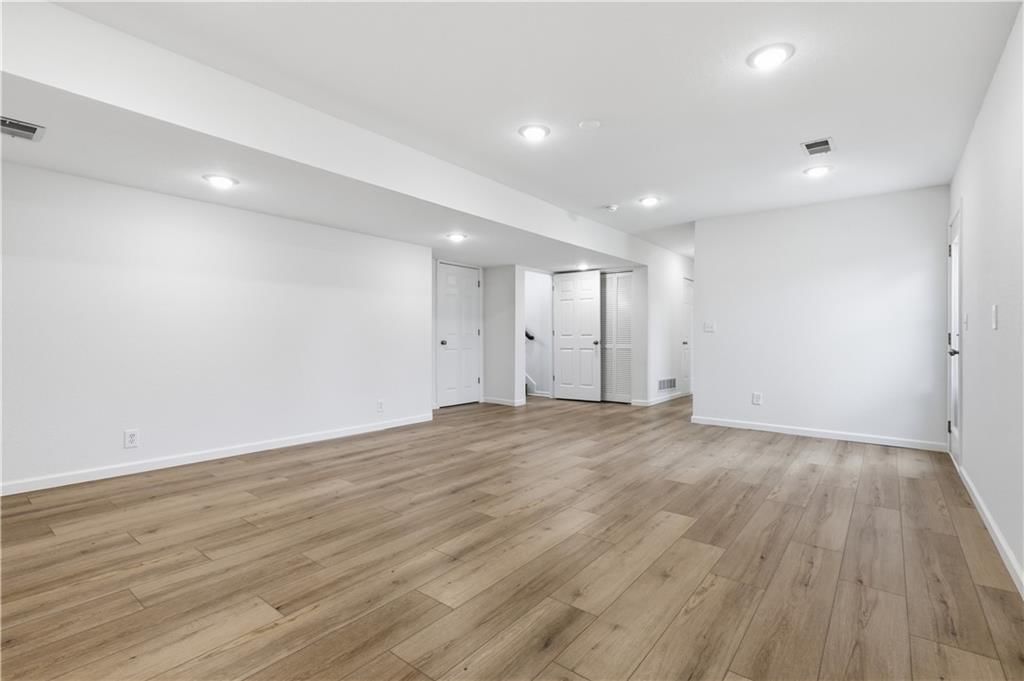 640 N Walnut Street — photo 26