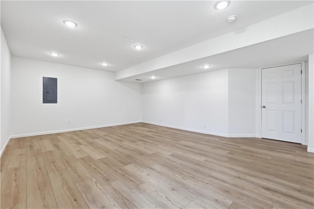 640 N Walnut Street — photo 27