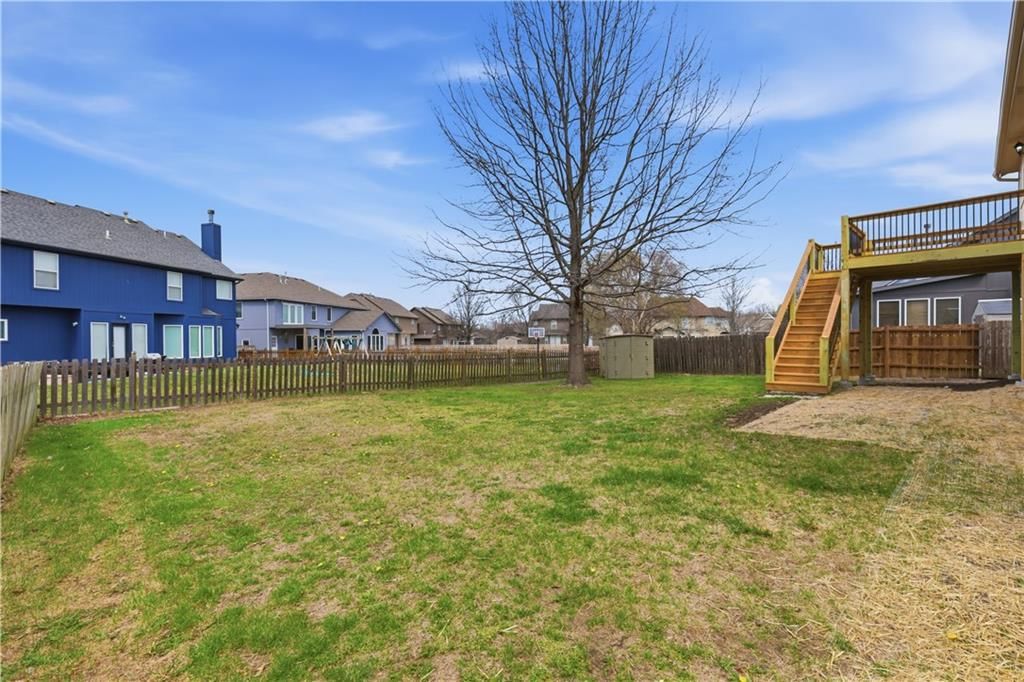 640 N Walnut Street — photo 37