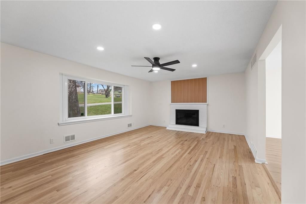 8827 Sni A Bar Road — photo 8