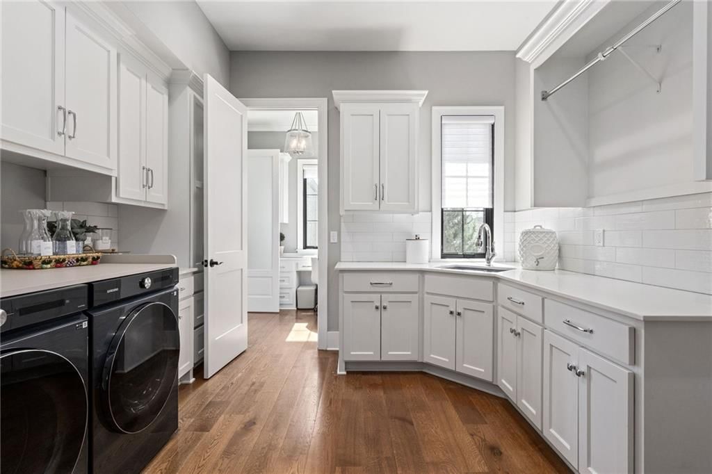 16913 Bond Street — photo 42