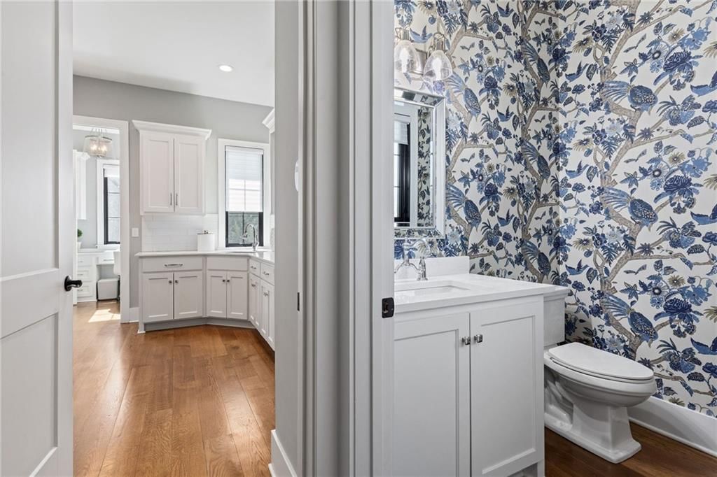16913 Bond Street — photo 44