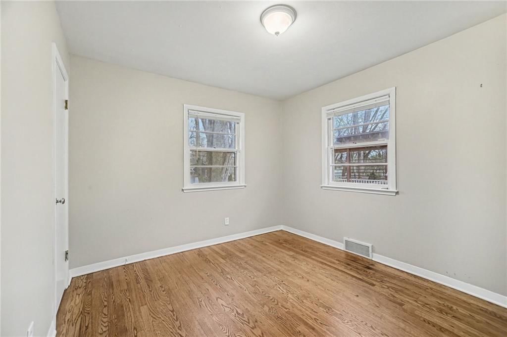 5613 Riggs Street — photo 8