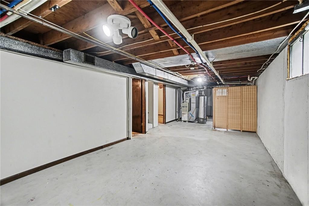 5613 Riggs Street — photo 10
