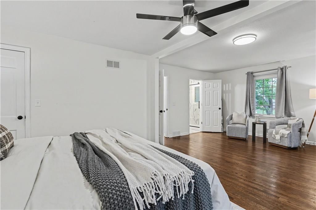 401 W 114 Terrace — photo 25