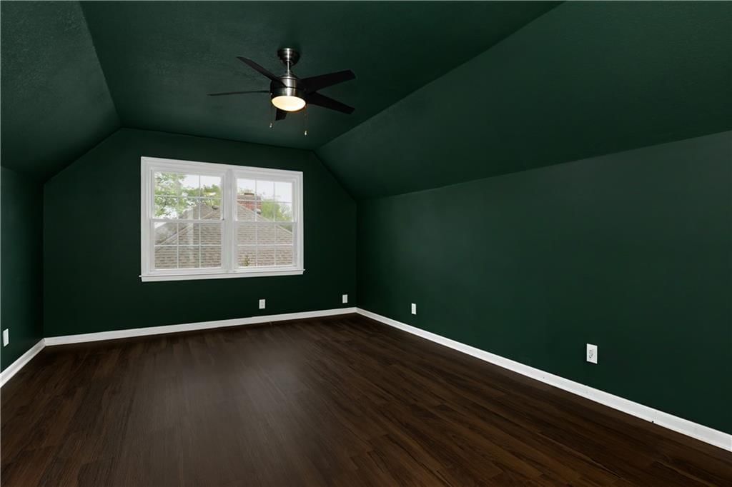 401 W 114 Terrace — photo 33