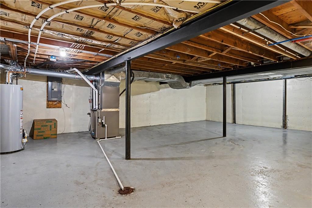 401 W 114 Terrace — photo 39
