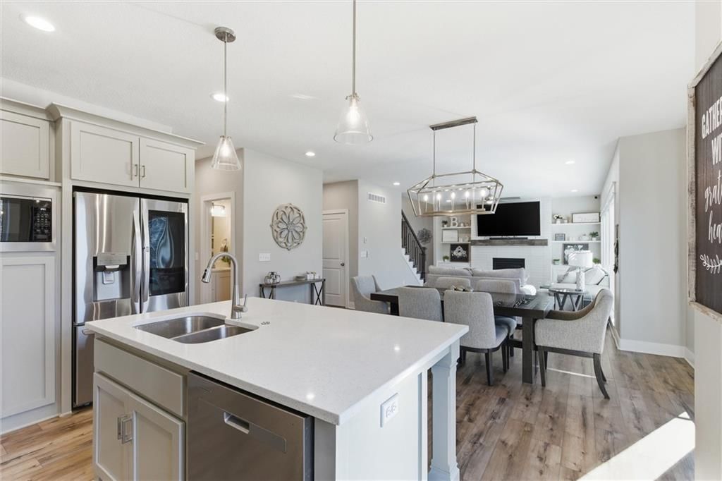 308 E Oak Street — photo 16