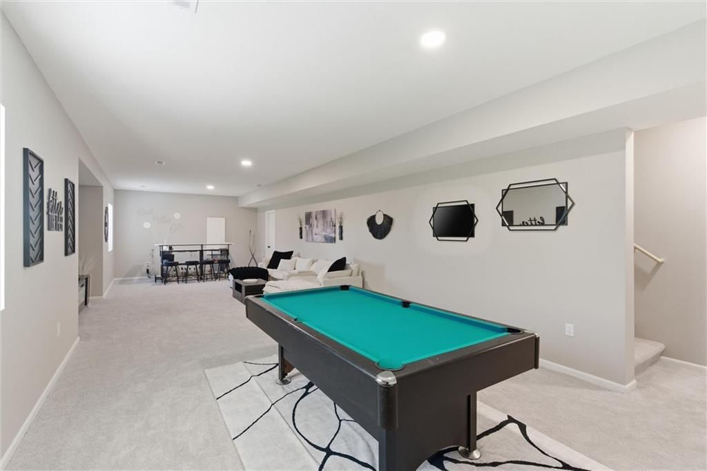 308 E Oak Street — photo 35