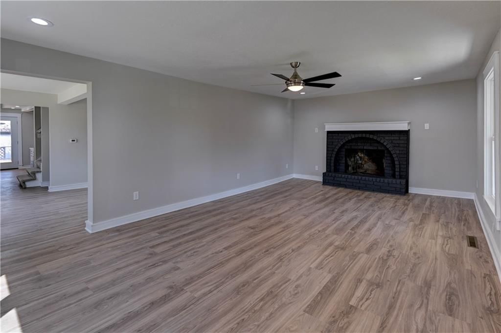 1020 S Mccoy Street — photo 4