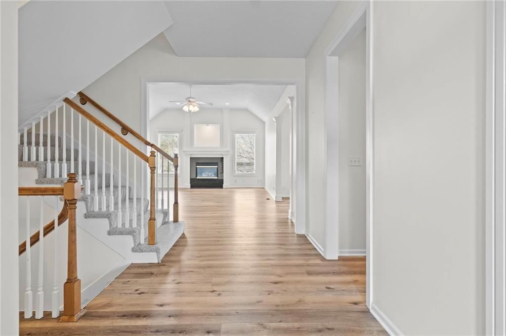 2638 W Catalpa Street — photo 4