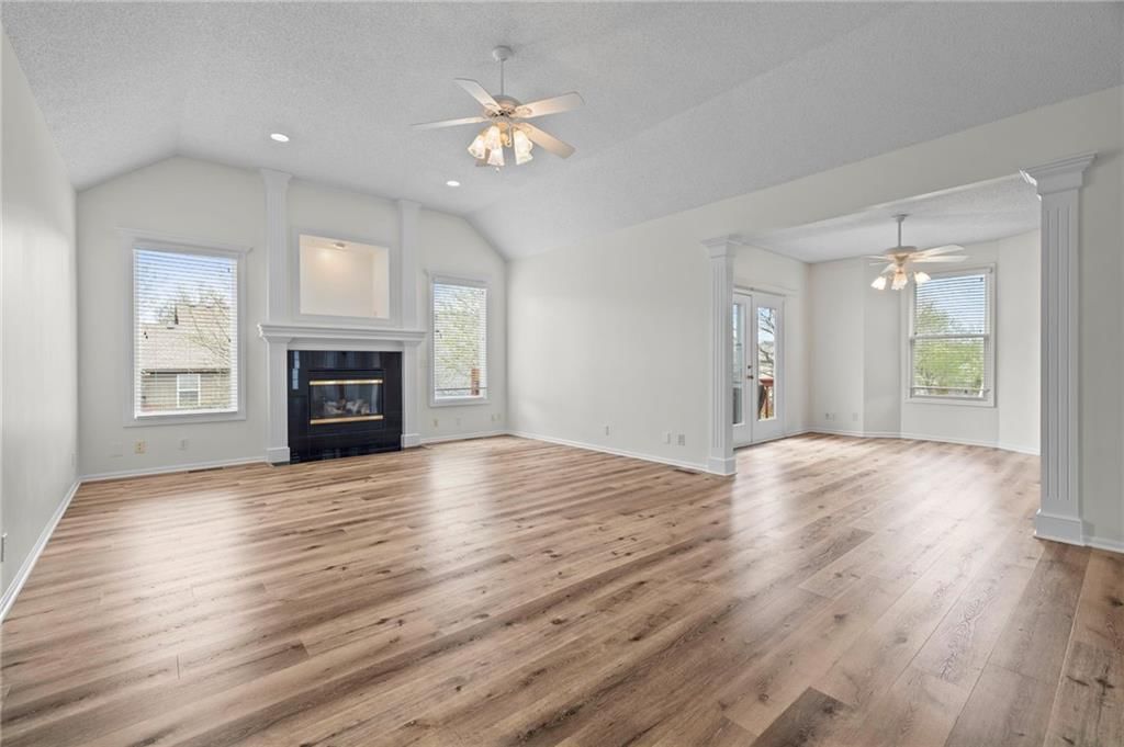 2638 W Catalpa Street — photo 18
