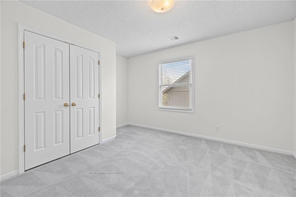 2638 W Catalpa Street — photo 28