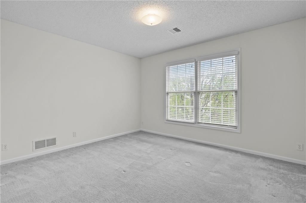 2638 W Catalpa Street — photo 30