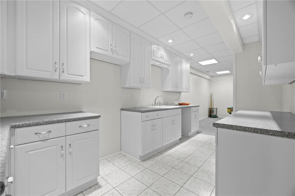 2638 W Catalpa Street — photo 42