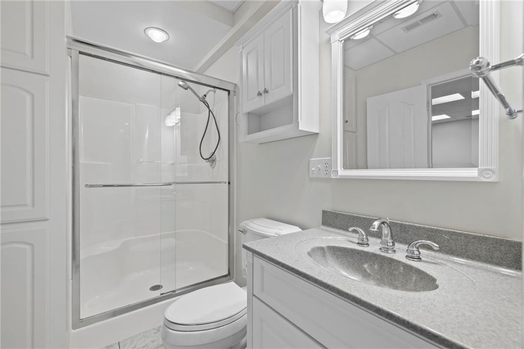 2638 W Catalpa Street — photo 44
