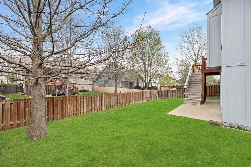 2638 W Catalpa Street — photo 53